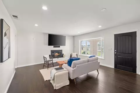 Living - 10863 Freeman Rd, Wilton, CA 95693 photo 2 of 3