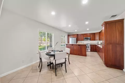 Dining - 10863 Freeman Rd, Wilton, CA 95693 photo 6 of 6