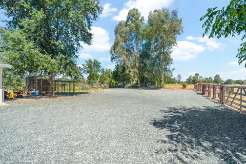 Exterior - 10863 Freeman Rd, Wilton, CA 95693 photo 20 of 29