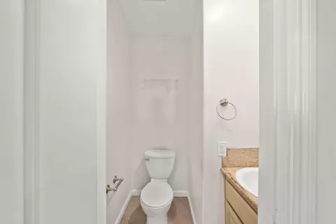 Bath - 10863 Freeman Rd, Wilton, CA 95693 photo 4 of 6