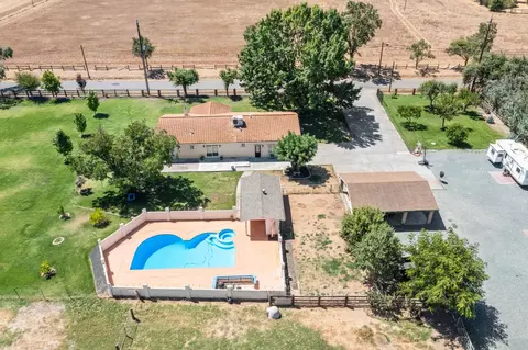 10863 Freeman Rd, Wilton, CA 95693