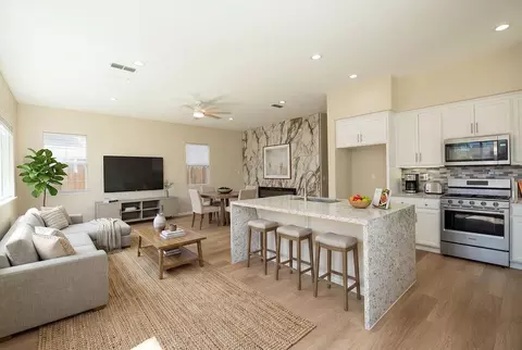 553 Stetson Dr, Oakdale, CA 95361