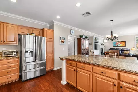 Kitchen - 351 Citrus Way, Tracy, CA 95377 photo 7 of 7