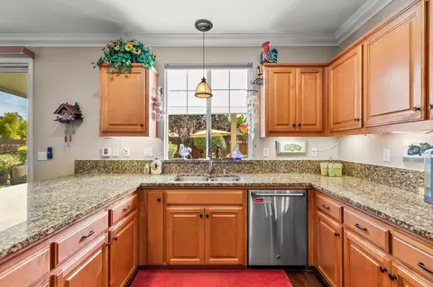 Kitchen - 351 Citrus Way, Tracy, CA 95377 photo 5 of 7