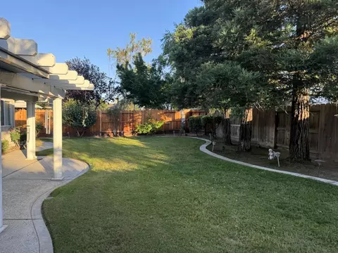 Exterior - 1854 Winding River Ct, Manteca, CA 95337 photo 9 of 11