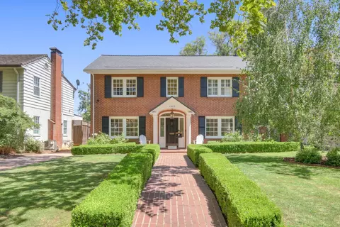 1557 39th St, Sacramento, CA 95816