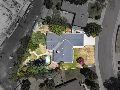 View/Area - 5225 Columbine Way, Carmichael, CA 95608 photo 2 of 4