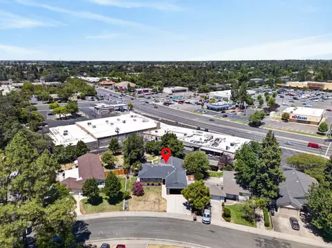 View/Area - 5225 Columbine Way, Carmichael, CA 95608 photo 1 of 4