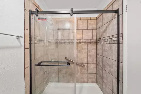 Bath - 6031 Rampart Dr, Carmichael, CA 95608 photo 2 of 7