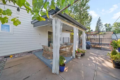 Exterior - 6031 Rampart Dr, Carmichael, CA 95608 photo 5 of 11