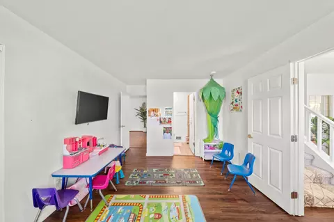 Entry Way - 6031 Rampart Dr, Carmichael, CA 95608 photo 4 of 7