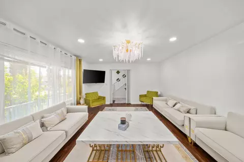 Living - 6031 Rampart Dr, Carmichael, CA 95608 photo 2 of 5