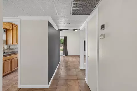 Entry Way - 4917 Boyd Dr, Carmichael, CA 95608 photo 3 of 5