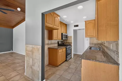 Kitchen - 4917 Boyd Dr, Carmichael, CA 95608 photo 4 of 6