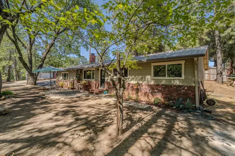 Exterior - 14600 Lupe Rd, Pine Grove, CA 95665 photo 3 of 10