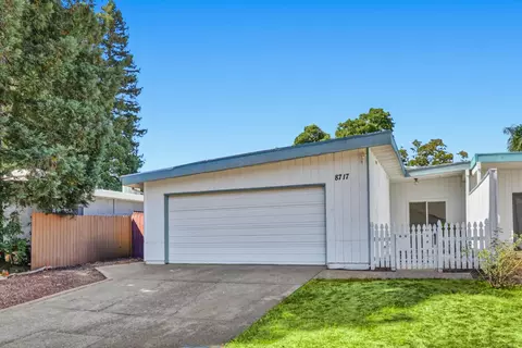 8717 Lorna Ct, Elk Grove, CA 95624