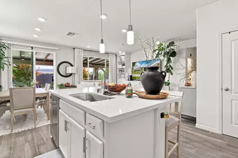 Kitchen - 3093 Feather Rd, Manteca, CA 95337 photo 2 of 4