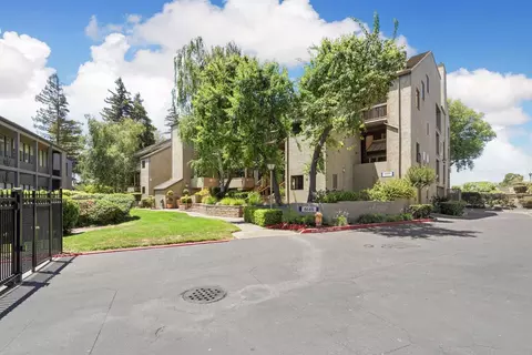 6669 Embarcadero Dr #19, Stockton, CA 95219