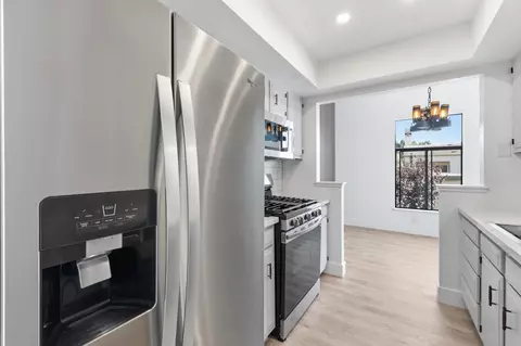 Kitchen - 2416 N Main St #H, Salinas, CA 93906 photo 2 of 4