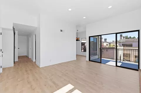 Living - 2416 N Main St #H, Salinas, CA 93906 photo 4 of 4