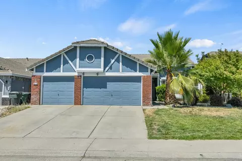 8228 Montevina Dr, Sacramento, CA 95829
