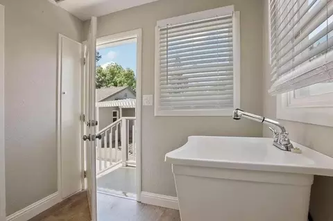 213 S Walnut Ave, Ripon, CA 95366 photo 17