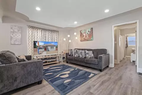 213 S Walnut Ave, Ripon, CA 95366 photo 5