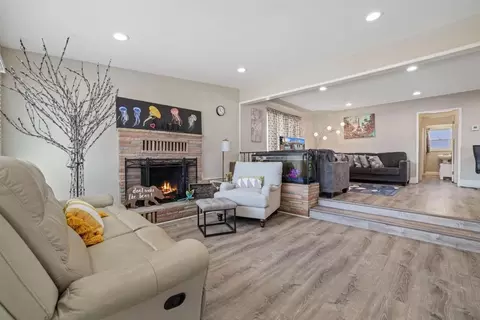 213 S Walnut Ave, Ripon, CA 95366 photo 3