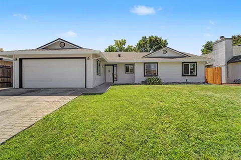 1738 W Joseph St, Yuba City, CA 95993