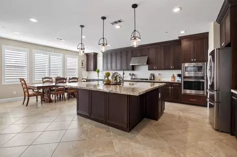 Kitchen - 248 Heirloom Ave, Lodi, CA 95242 photo 3 of 6