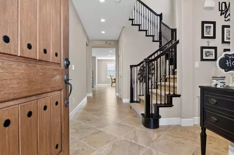 Entry Way - 248 Heirloom Ave, Lodi, CA 95242 photo 2 of 9