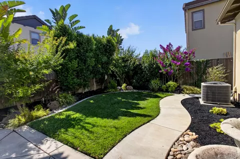 Exterior - 248 Heirloom Ave, Lodi, CA 95242 photo 6 of 6