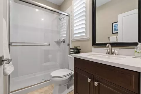 Bath - 248 Heirloom Ave, Lodi, CA 95242 photo 1 of 5