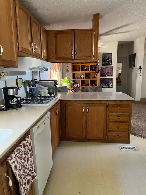 Kitchen - 3841 Sunshine Ln, Placerville, CA 95667 photo 4 of 9