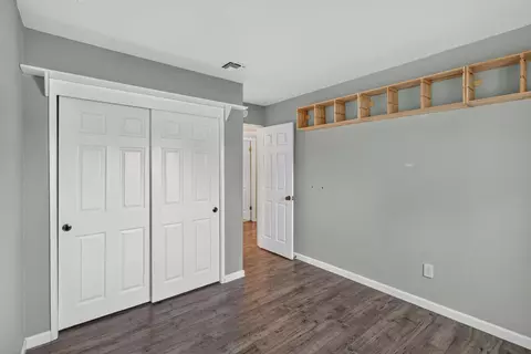 Bedroom - 8644 Central Ave, Orangevale, CA 95662 photo 2 of 5