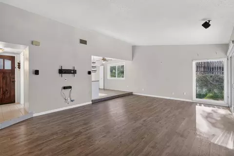 Living - 8644 Central Ave, Orangevale, CA 95662 photo 3 of 4