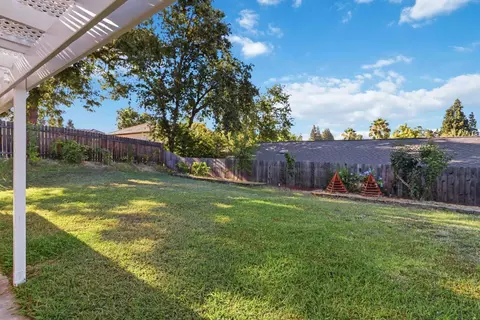 Exterior - 8644 Central Ave, Orangevale, CA 95662 photo 6 of 8