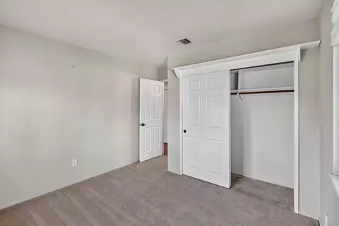 Bedroom - 8644 Central Ave, Orangevale, CA 95662 photo 4 of 5