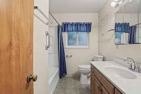 Bath - 3813 Horton Ln, Carmichael, CA 95608 photo 1 of 1