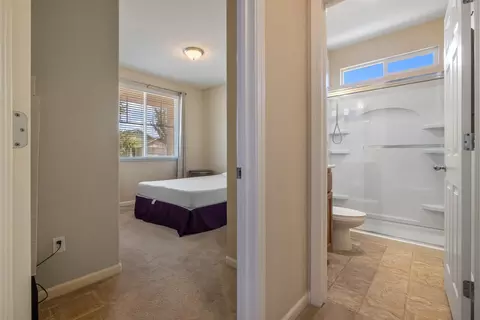 Entry Way - 586 Glendon Ct, Merced, CA 95348 photo 4 of 12