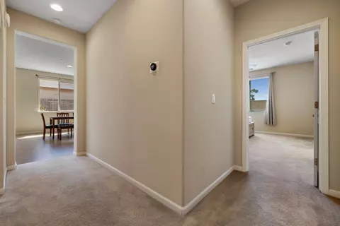Entry Way - 586 Glendon Ct, Merced, CA 95348 photo 10 of 12