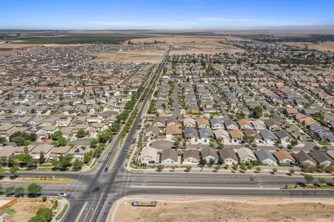 View/Area - 586 Glendon Ct, Merced, CA 95348 photo 10 of 11