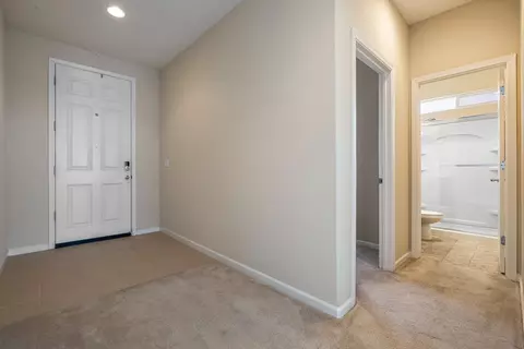 Entry Way - 586 Glendon Ct, Merced, CA 95348 photo 3 of 12