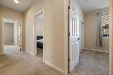 Entry Way - 586 Glendon Ct, Merced, CA 95348 photo 9 of 12