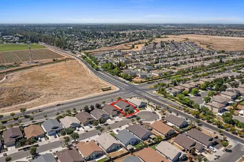 View/Area - 586 Glendon Ct, Merced, CA 95348 photo 7 of 11