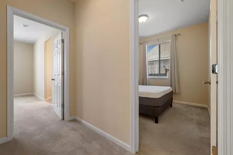 Entry Way - 586 Glendon Ct, Merced, CA 95348 photo 11 of 12