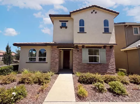 10801 Portico Cir, Rancho Cordova, CA 95670