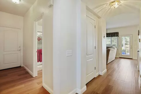 Entry Way - 4216 Keepsake Ct, Modesto, CA 95356 photo 5 of 9