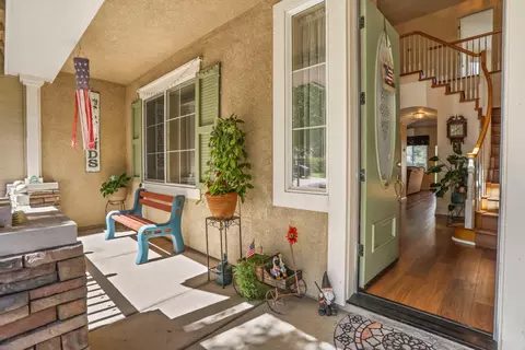 Entry Way - 4216 Keepsake Ct, Modesto, CA 95356 photo 3 of 9