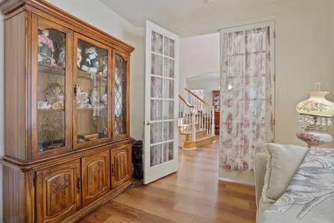Entry Way - 4216 Keepsake Ct, Modesto, CA 95356 photo 2 of 9
